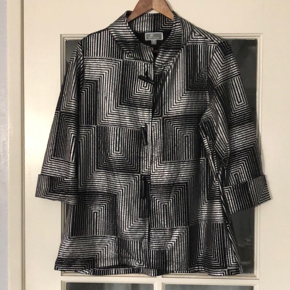 JM Collection Metallic Silver Black Geometric Maze Toggle Jacket Topper Petite L
